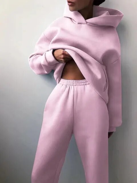 CozyNest – Women's Hoodie and Sweatpants Set for Stylish Everyday Comfort
