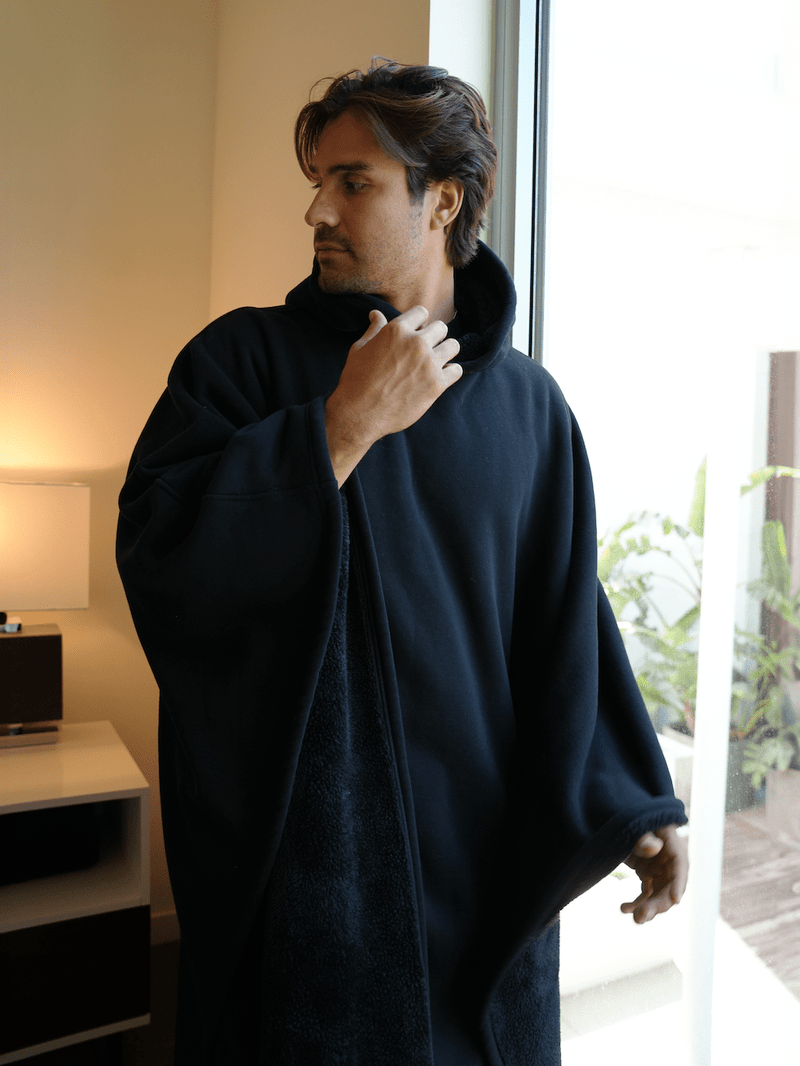 Luxe Luxury Fleece Poncho with Hood for Ultimate Warmth and Comfort