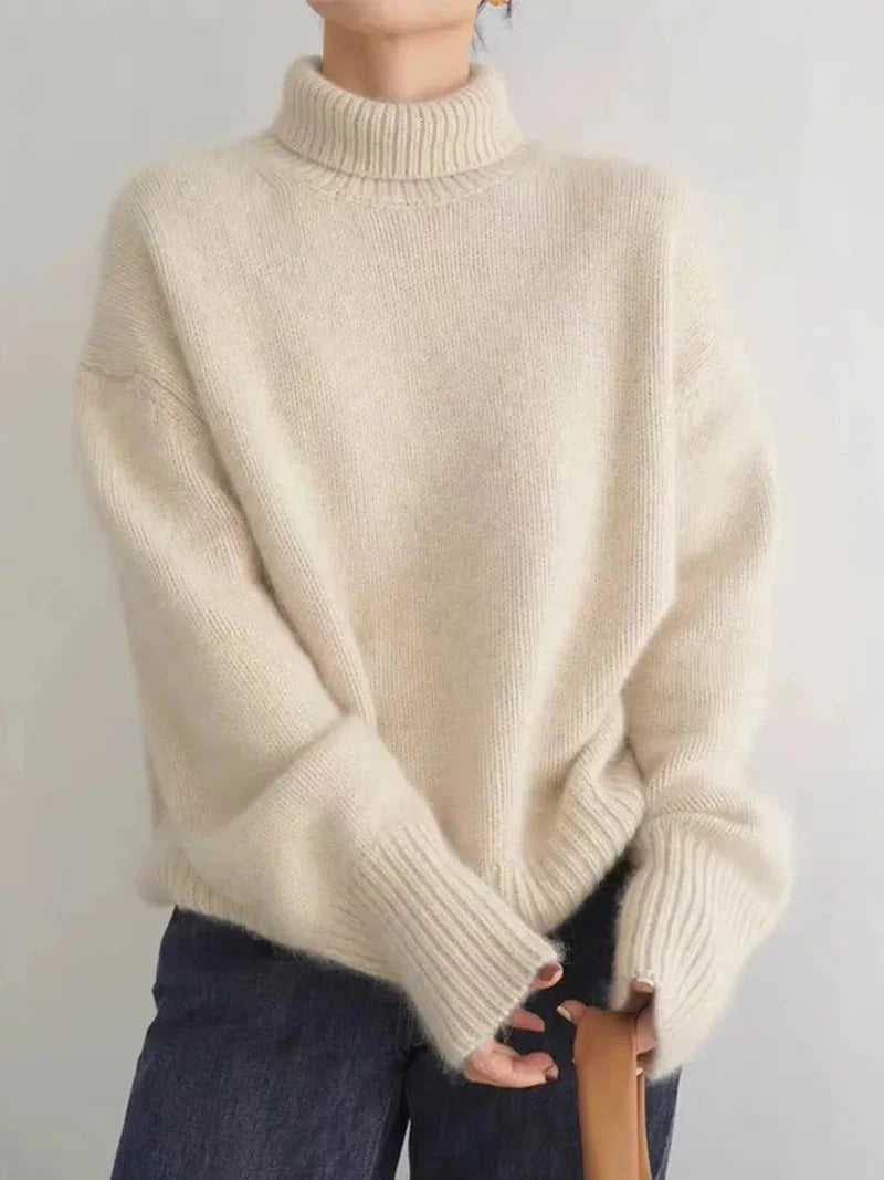 Luxurious Cashmere Sweater Women - Soft Black Turtleneck for Ultimate Comfort