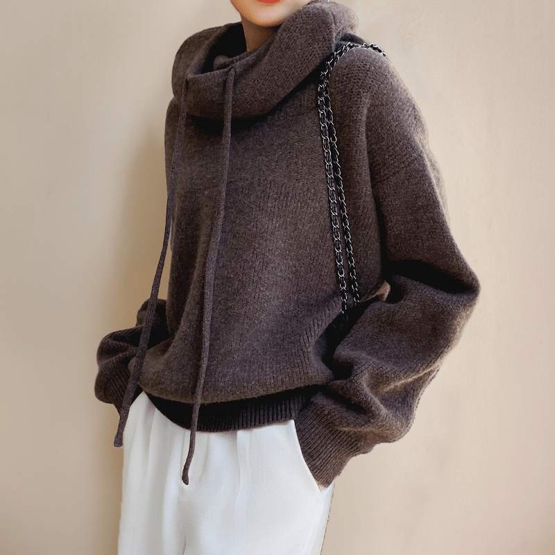 Charlotte Merino Wool Turtleneck Sweater for Warmth and Elegant Style