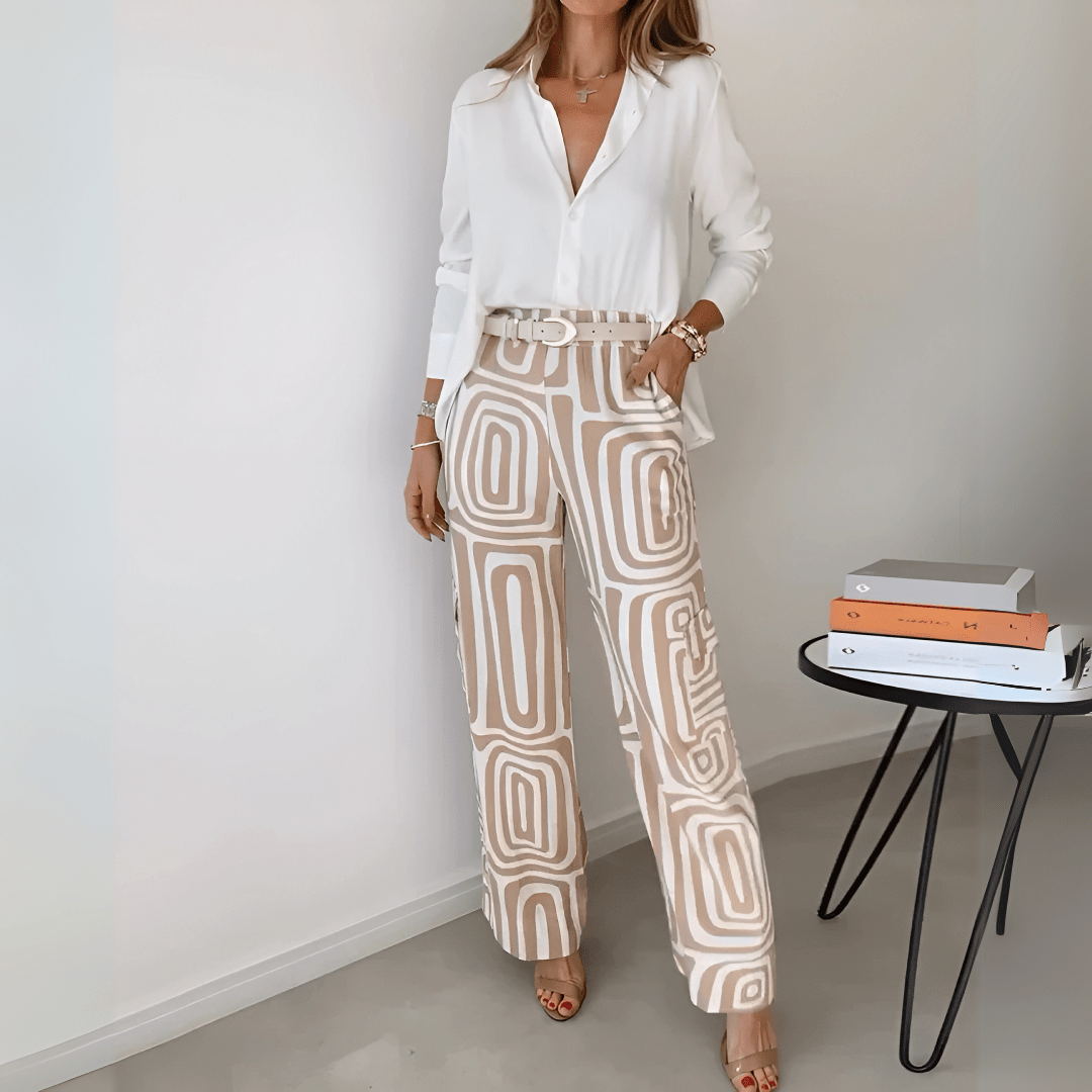 Giulia - Women's Two Piece Set with Geometric Print & Statement Belt