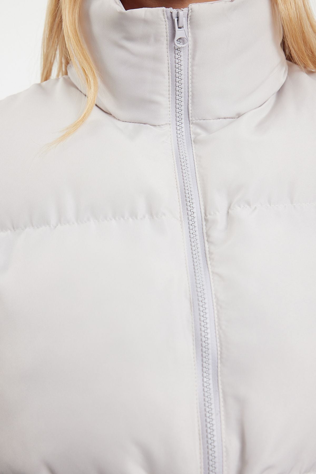 Lightweight Linen Vest for Women - Versatile White Summer Layering Piece