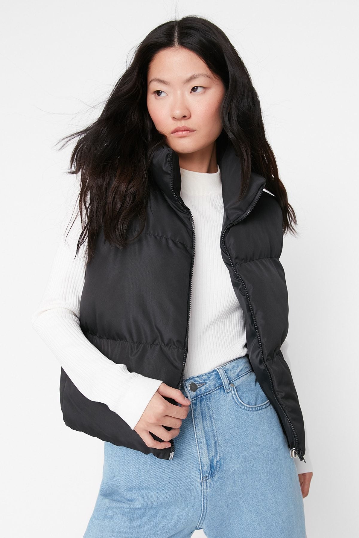 Lightweight Linen Vest for Women - Versatile White Summer Layering Piece