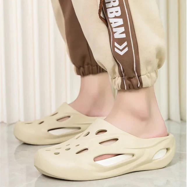 Noa Cushioned Slippers