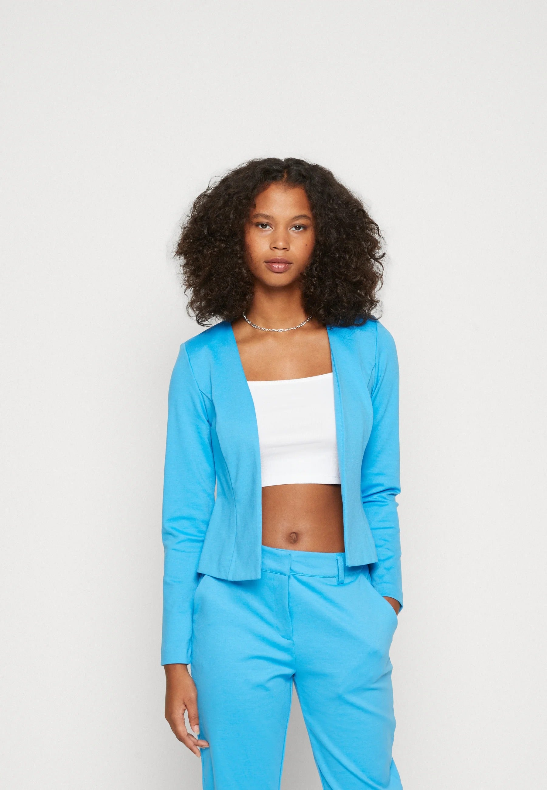 Sesia Elegant Cardigan Jacket - Soft Fabric, Structured Design, Versatile Style